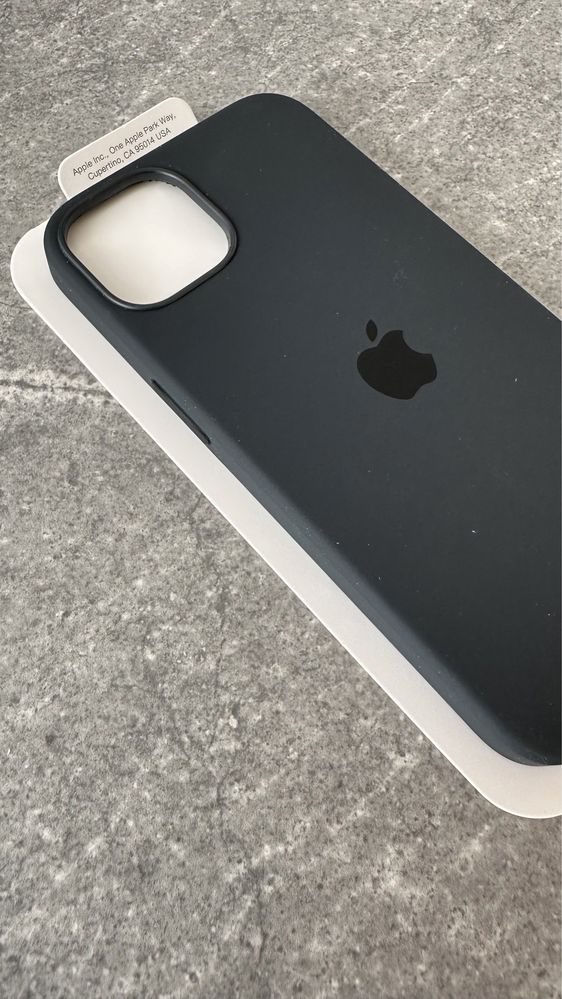 Etui iPhone 13 Pro i 13 Pro Max MagSafe Apple Silicone