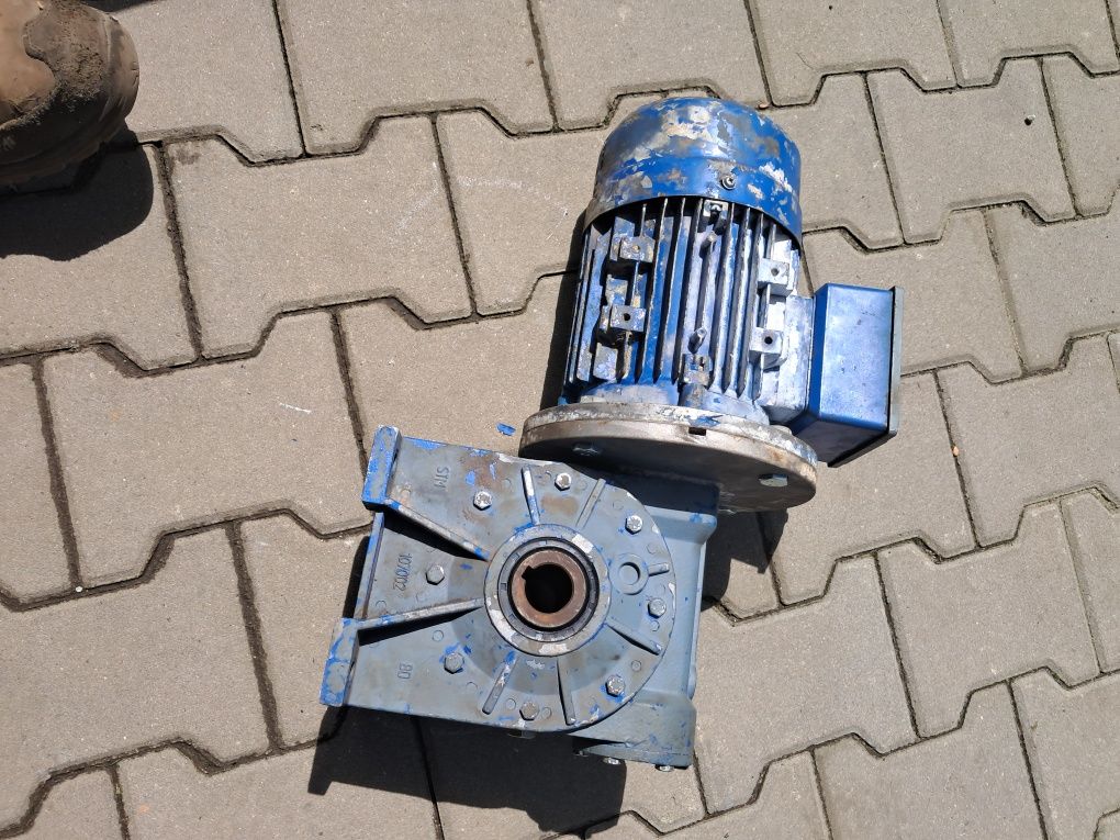 Okazja motoreduktor 0.75kw 35obr