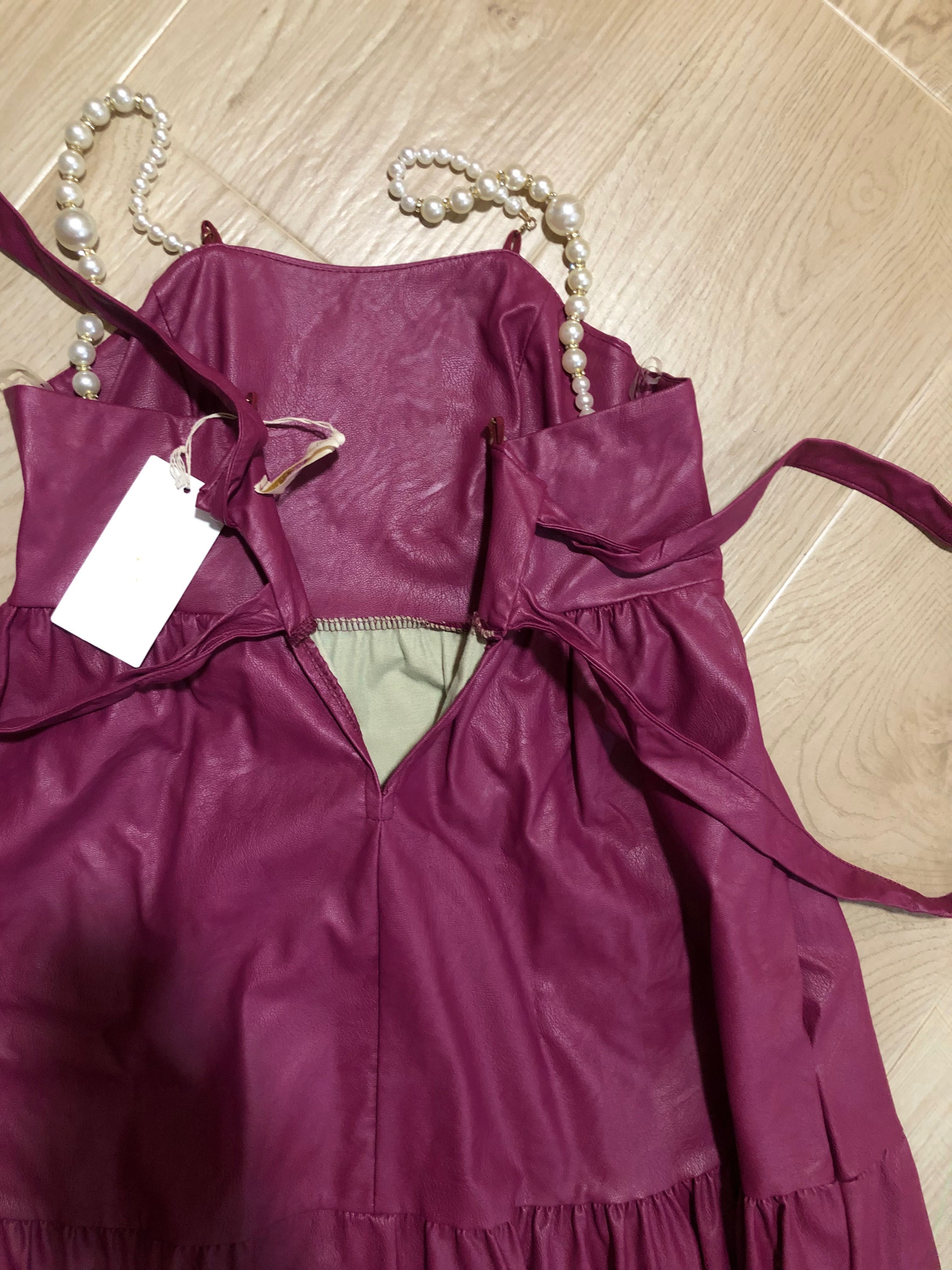 Vestido Napa novo com etiqueta alças em pérolas