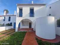 Moradia T5 para arrendamento