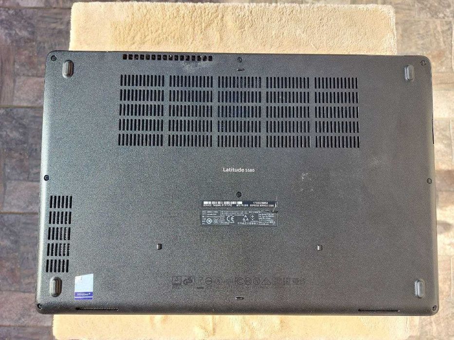Ноутбук Dell Latitude 5580 i5-7200U 12/256SSD для офісу навчання, ігор