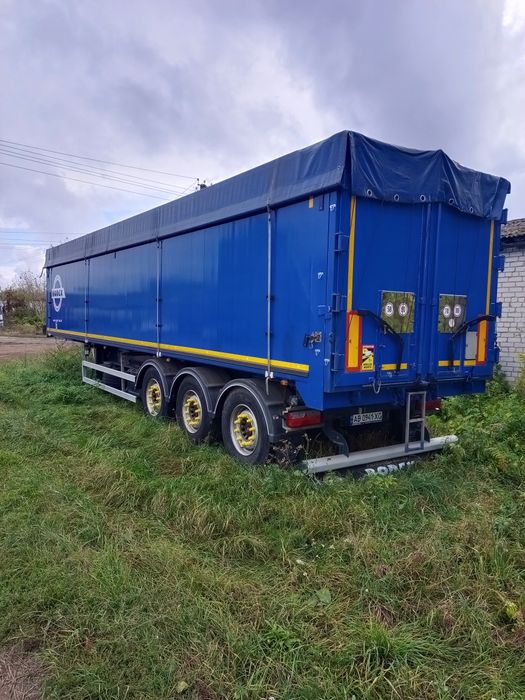 Продам напівпричіп  bodex