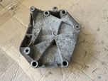 Кронштейн компресора кондиціонера Opel Zafira Z19DTH 55210423