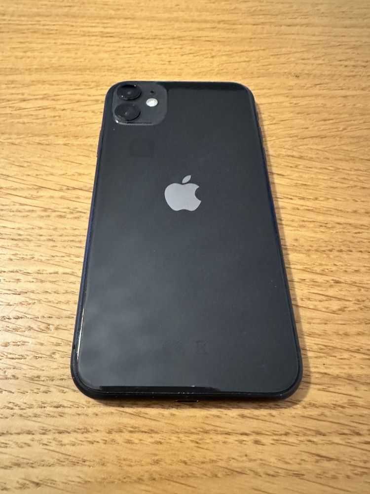 Używany iPhone 11 64GB (czarny)