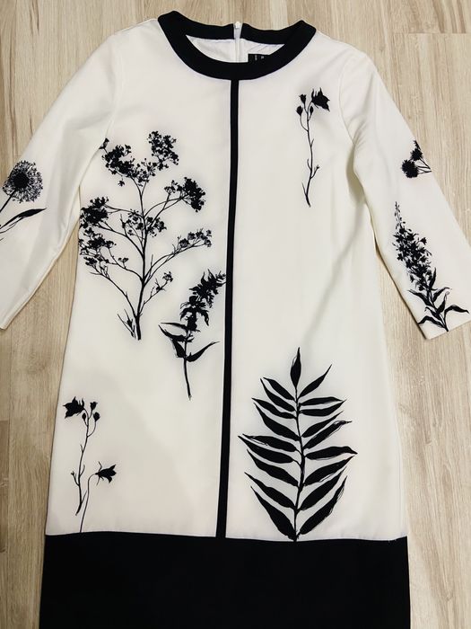 Платье черно-белое