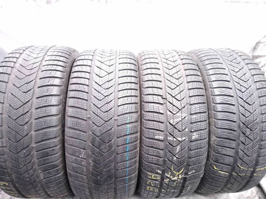 Pirelli Winter Sottozero 3 255.35 R19 96V 225.40 R19 93H 2024 7-7.5mm