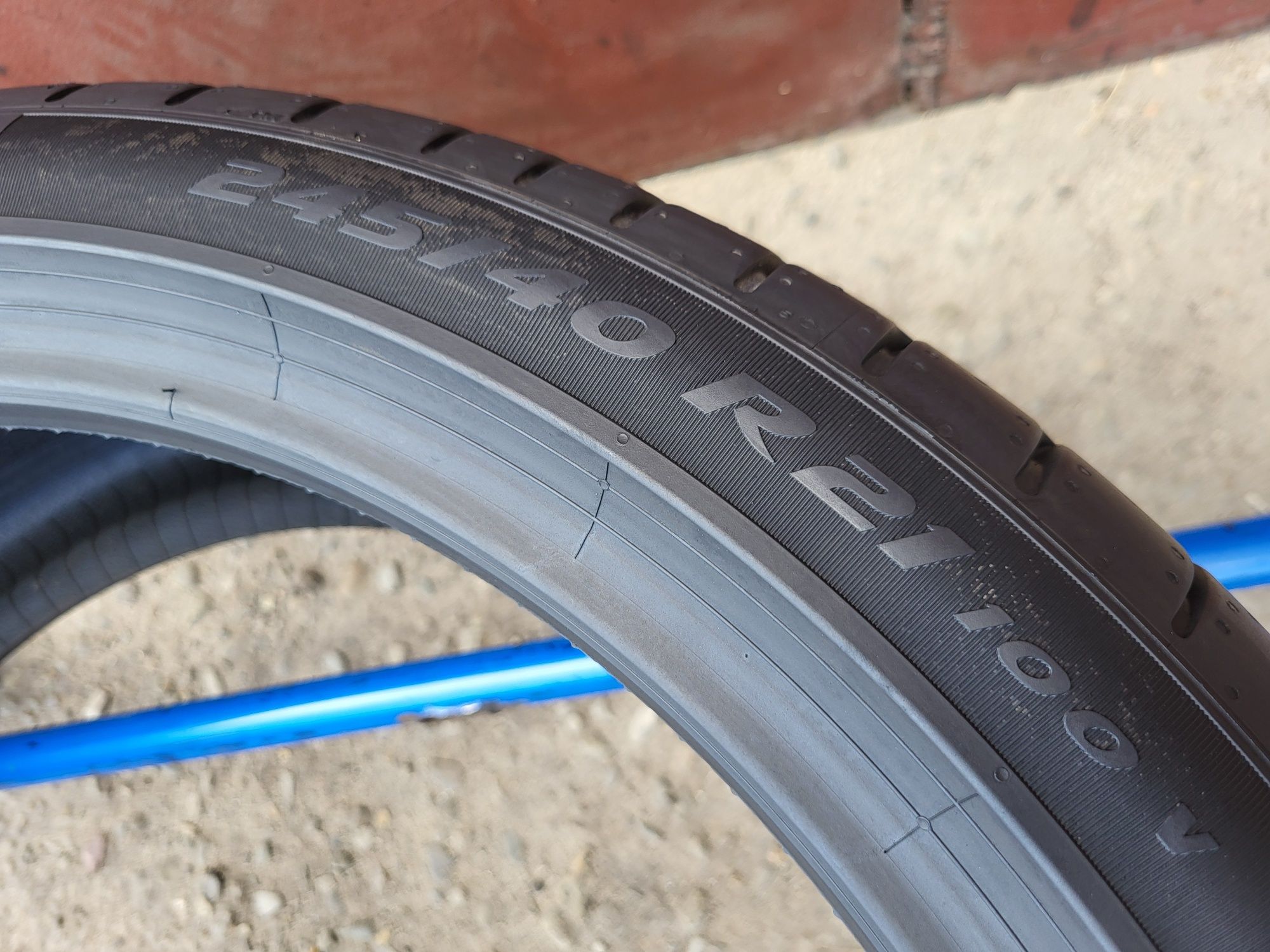 245/40/21 R21 Pirelli PZERO PZ4 VOL 4шт ціна за 1шт шини