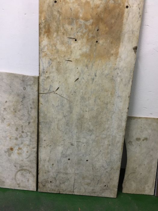 Marmury- płyty o różnych wielkościach