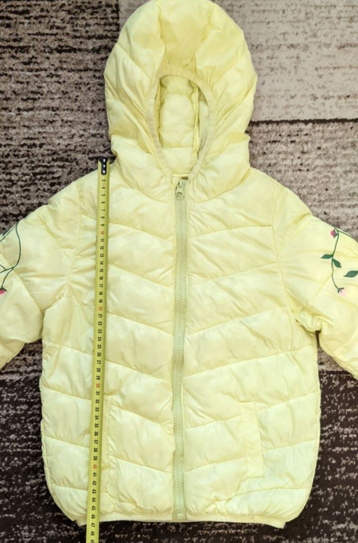 Дитяча легка курточка на дівчинку на весняно-осінній сезон