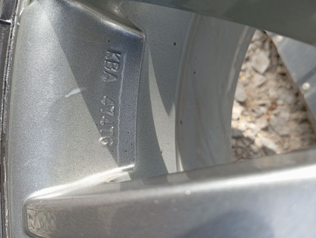 Felgi aluminiowe 7.0J16 ET55 4X100 Otw centr 60,1 RC18-706 4L Citroen