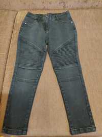 Spodnie / jeansy / 122 cm