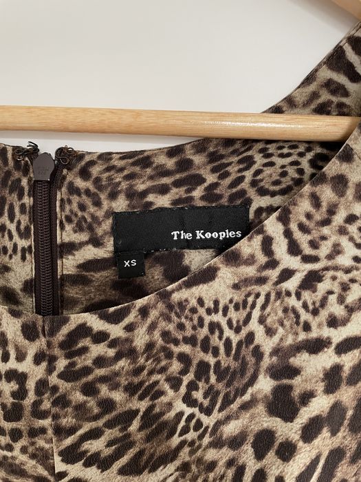 Jedwabna sukienka The Kooples