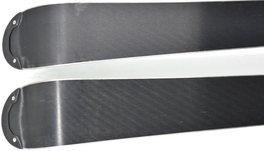 Narty Blizzard Elevate RTX 153 cm