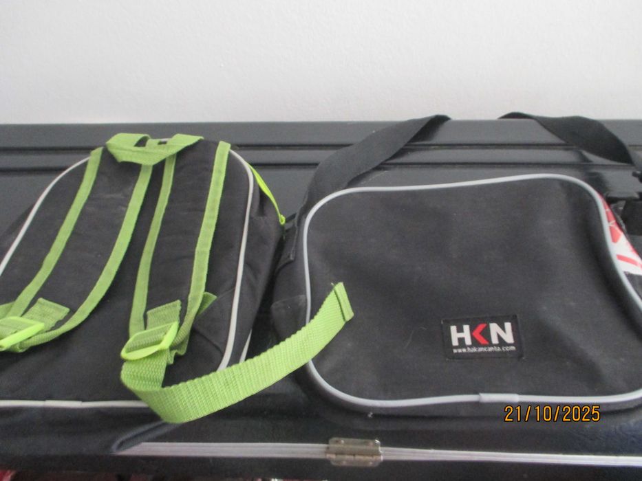 1 mochila trolley e 4 bolsas para criança