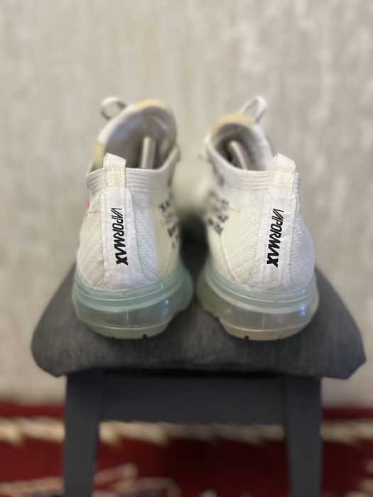 Кросівки Nike x Off white оригінал розмір 42 по устілці 26.5 см