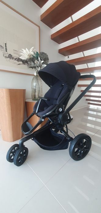 Carrinho Quinny Mood Black Devotion + babicoque BeSafe Izi Go