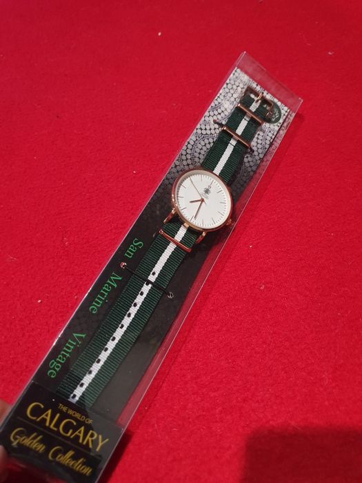 Relógio Calgary novo
