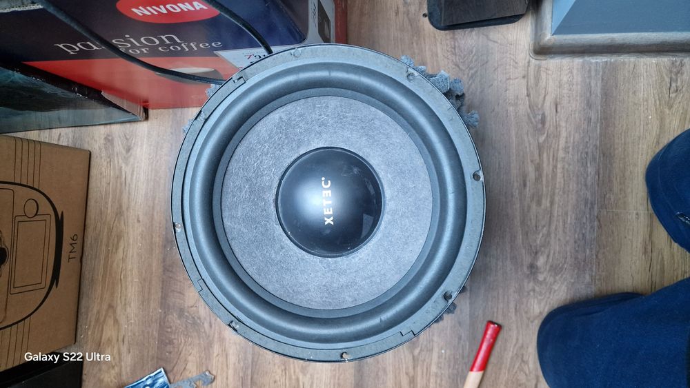 Subwoofer Xetec xircuit x12s 12cali 300rms