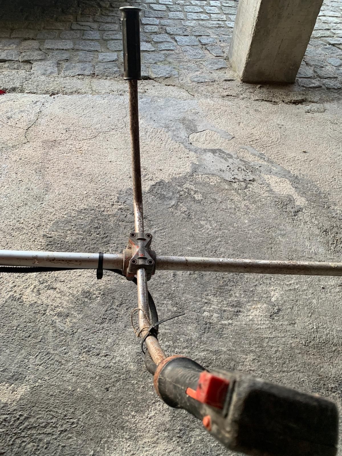 Roçadora a gasolina