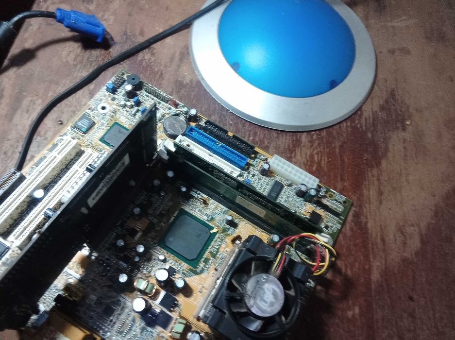 Продаю материнську плату Gygabite