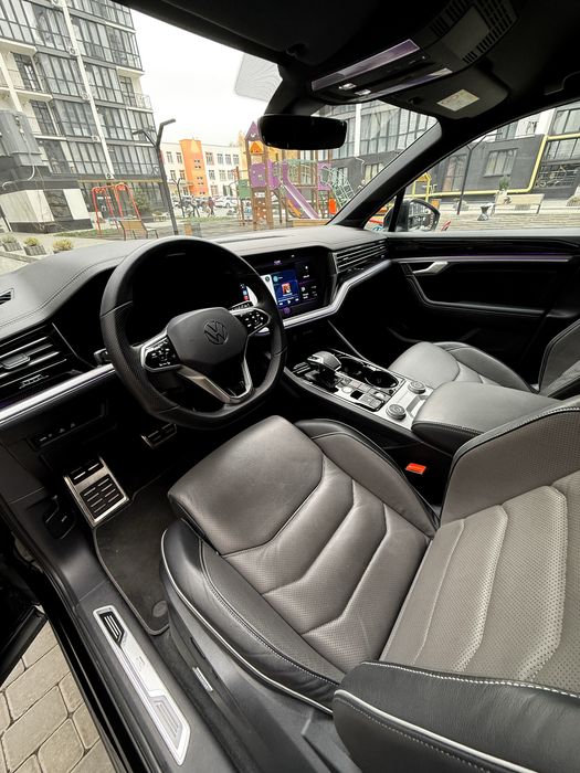 Volkswagen Touareg R-Line Platinum 2022