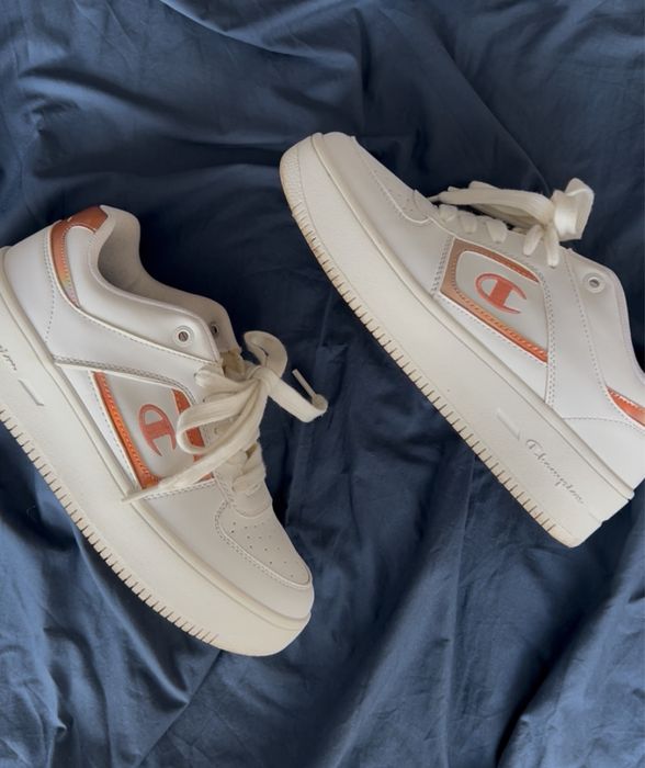 Жіночі кросівки білі 38 champion оригінал