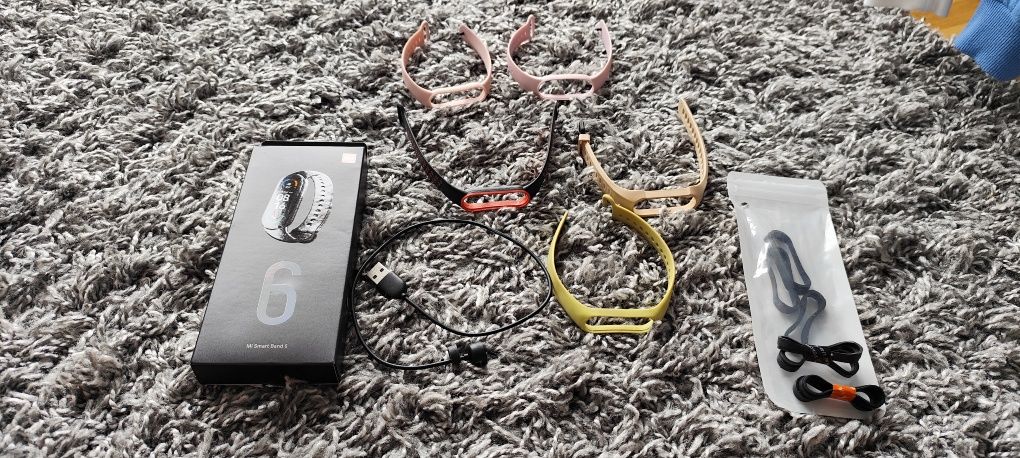 Ładowarka pudełko opaska opaski Xiaomi Smartband Mi band 6