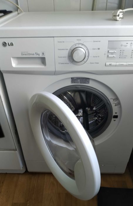 Стиральная машина LG F10B9L состояние НОВОЙDW 600x440x850 на 5 кг
