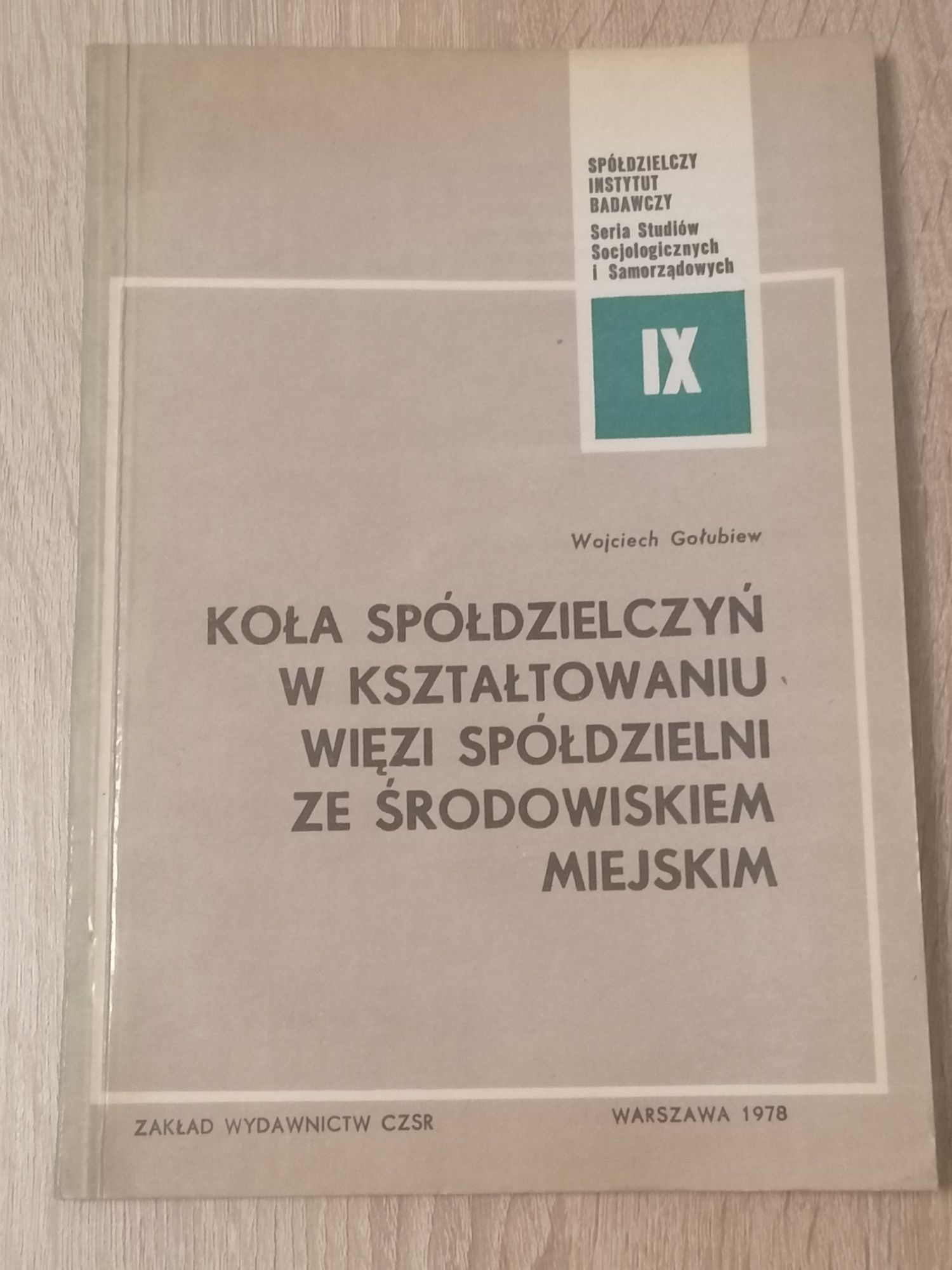 Koła spółdzielczyń w kształtowaniu więzi spółdzielni ze środowiskiem..