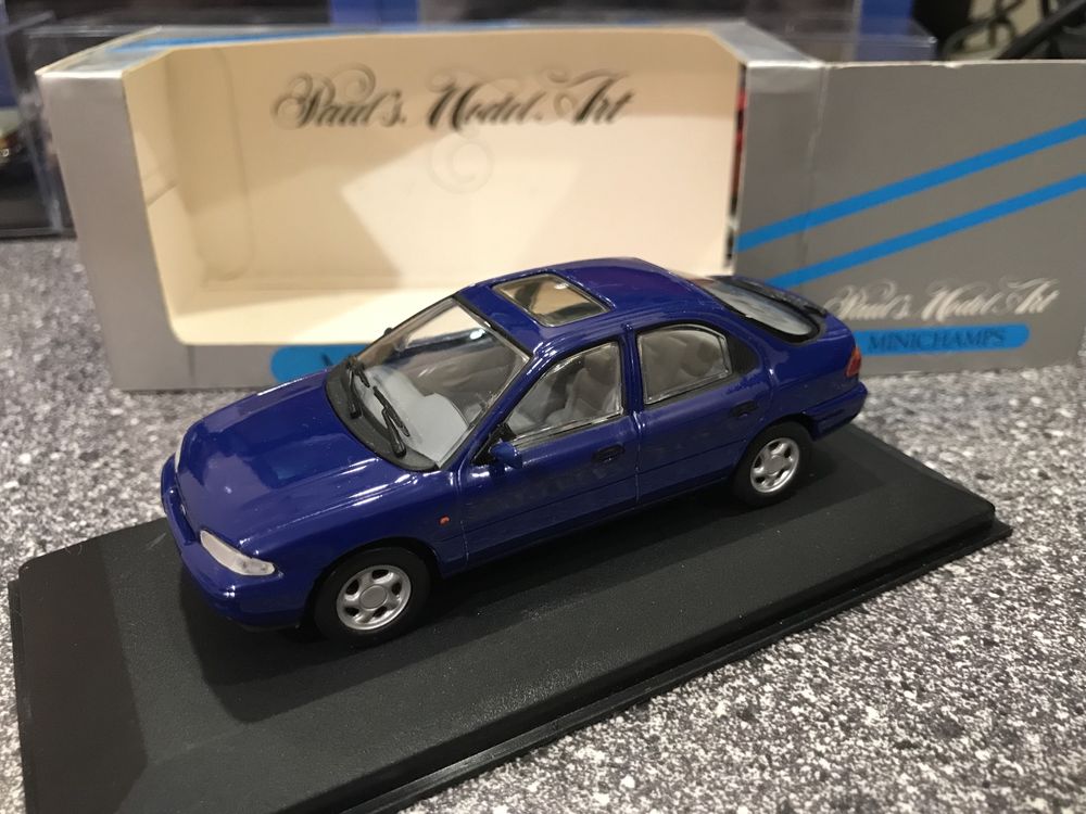 1/43 Ford Mondeo MINICHAMPS