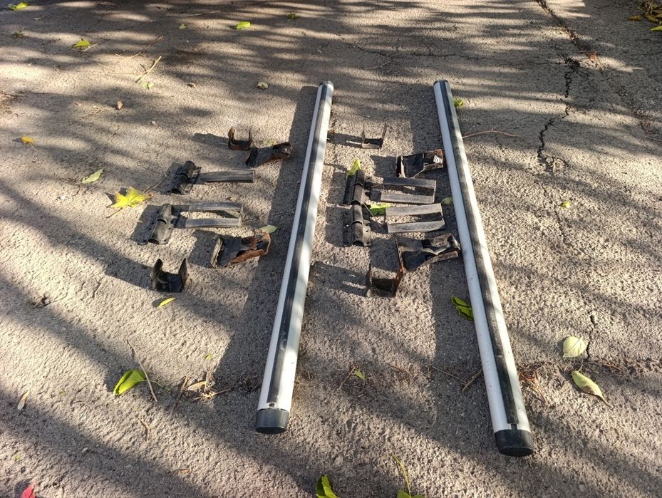 Автомобільний багажник