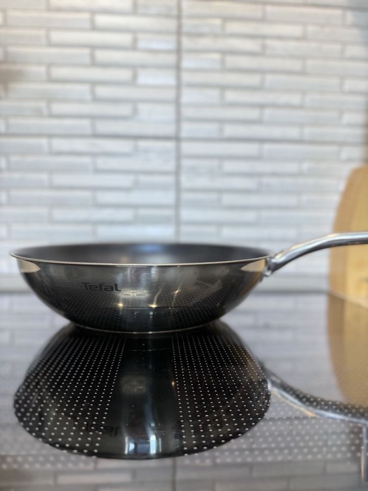 Сковорода WOK Вок Tefal Intuition 28 см