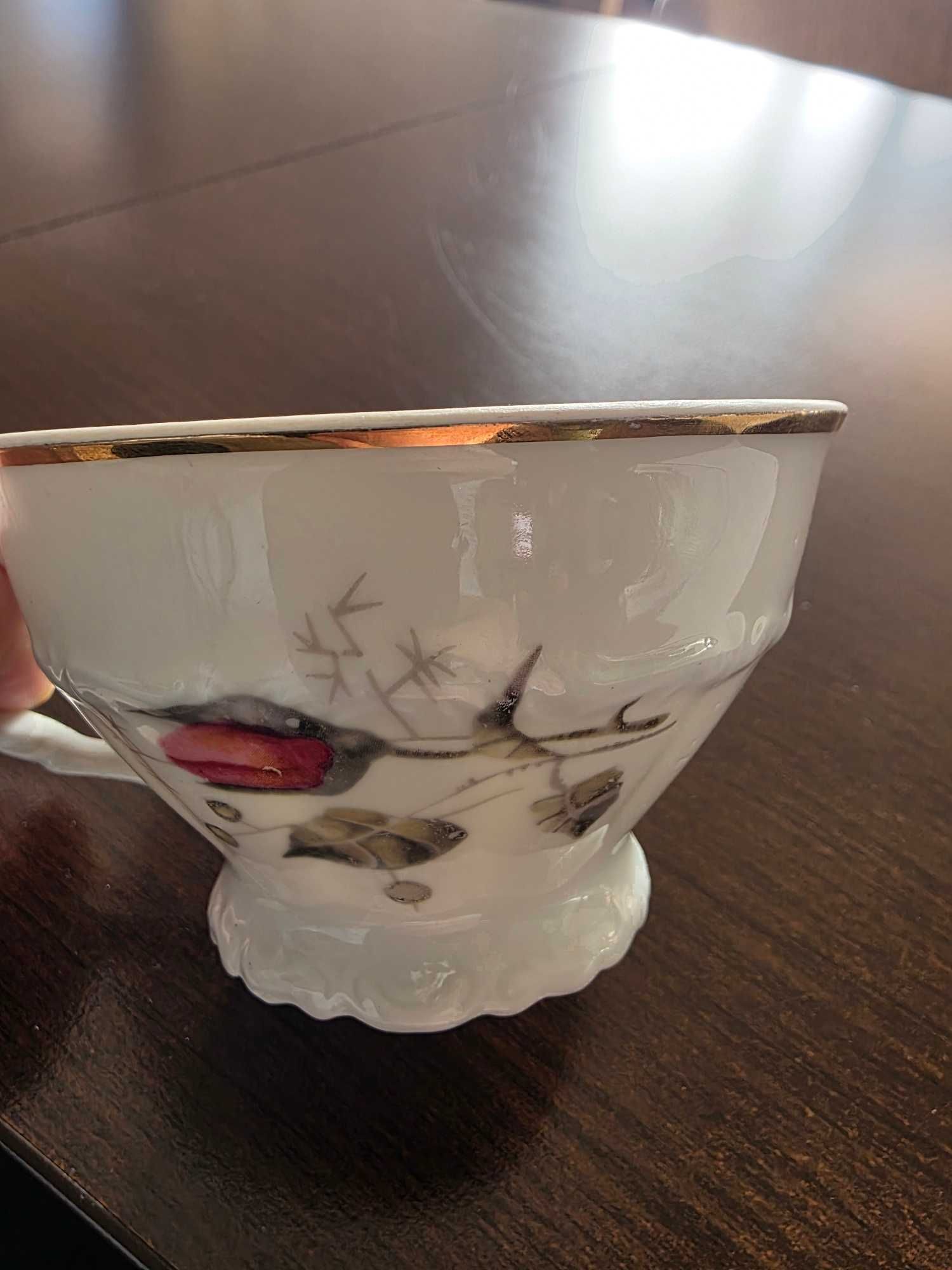 zestaw filiżanek porcelana