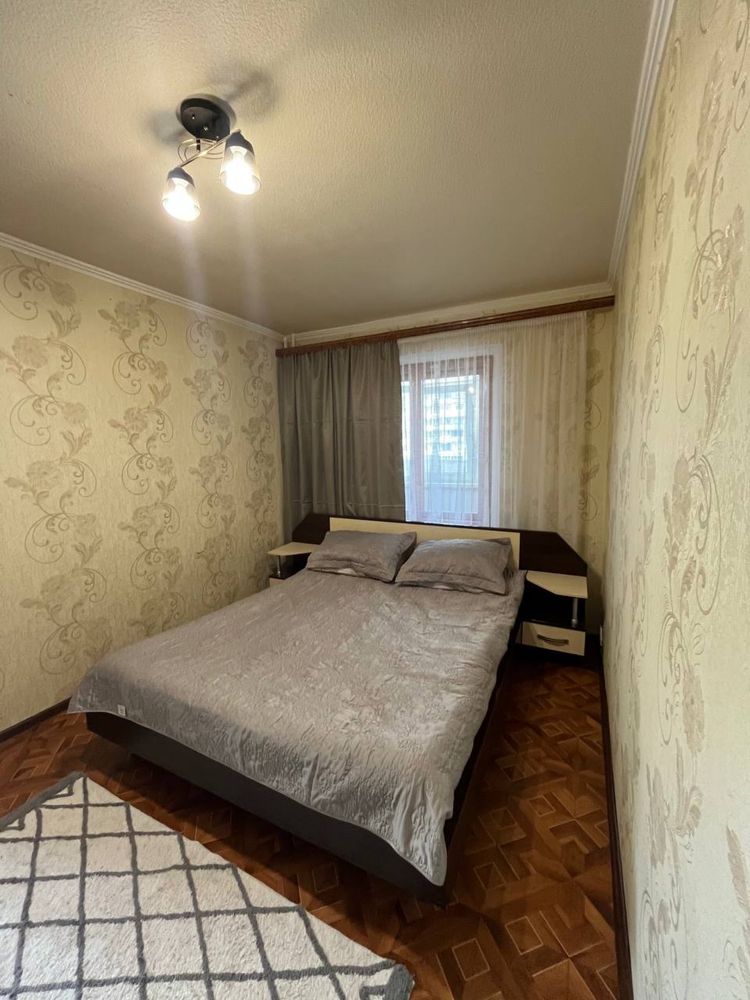 Продам 2х комнатную в центре!