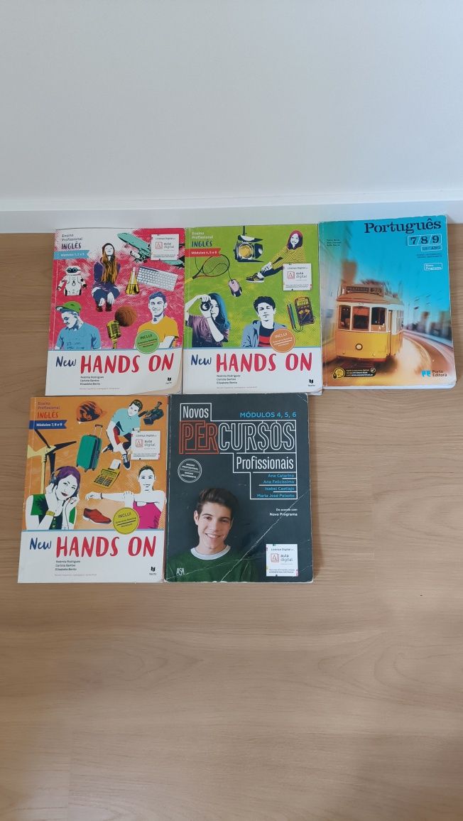 Livros escolares-Ensino profissional, matemática inglês e português