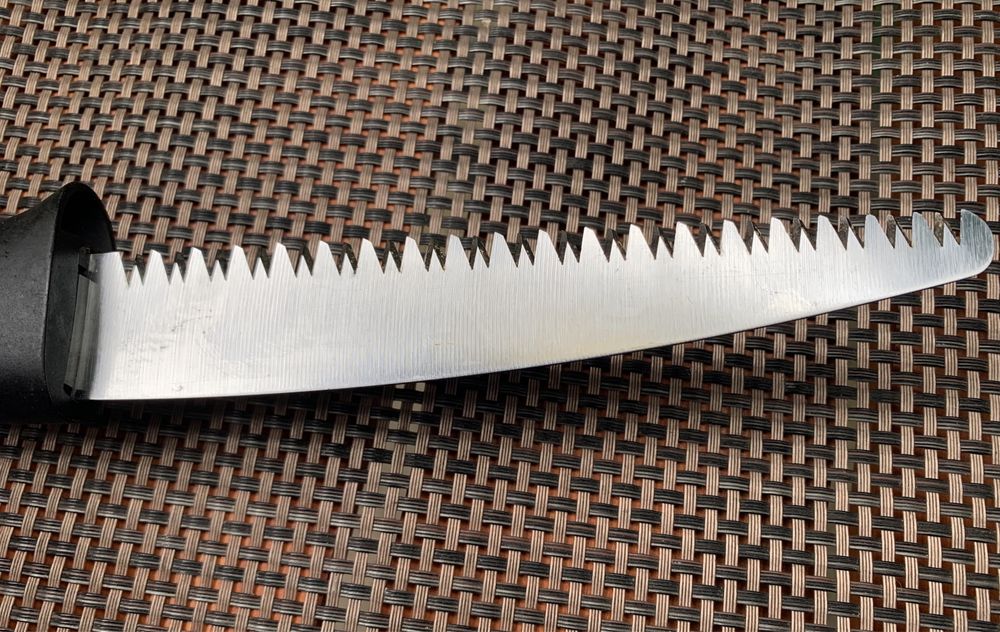 Пилка, пила ножівка садова сладна Fiskars SW73