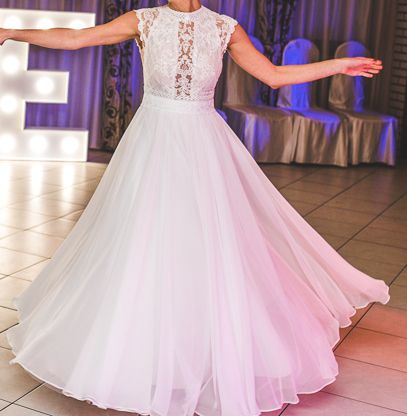 Suknia ślubna śnieżnobiała rozm. 36