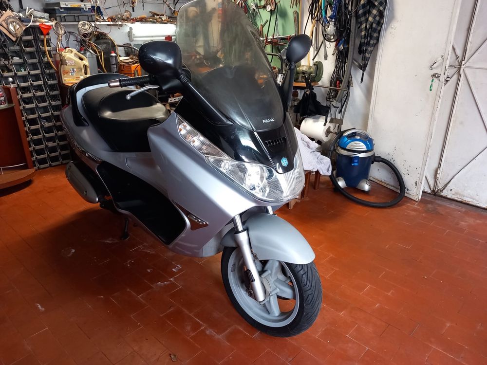 Piaggio X8 200cc
