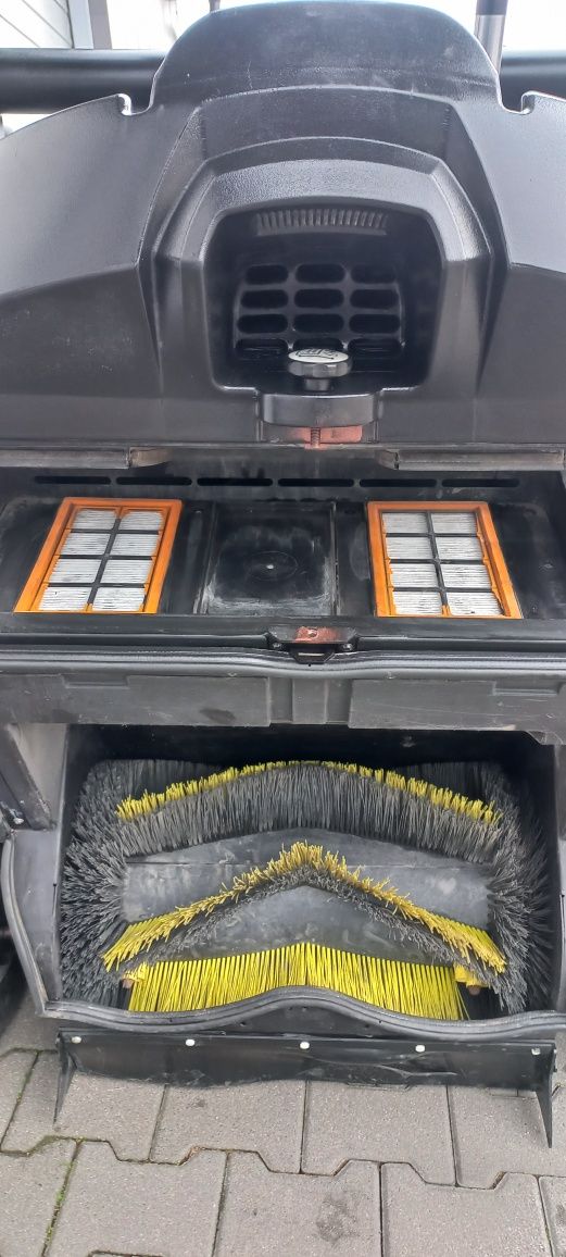 Zamiatarka Karcher km 105/110  R D