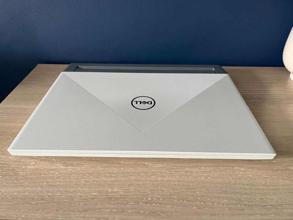 Laptop gamingowy Dell G15-5515