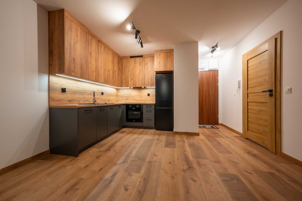 wynajmę mieszkanie 2-pokojowe z garażem w parku przy szpitalu