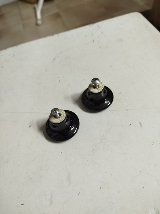 Puxadores em porcelana