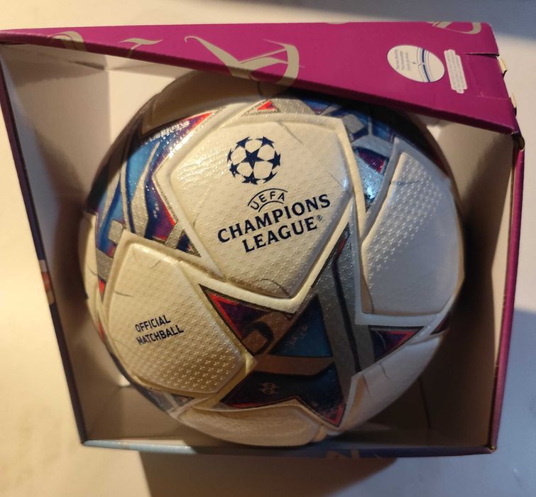 Piłka Adidas UEFA Champions League FIFA PRO (Rozmiar 5) IA0953