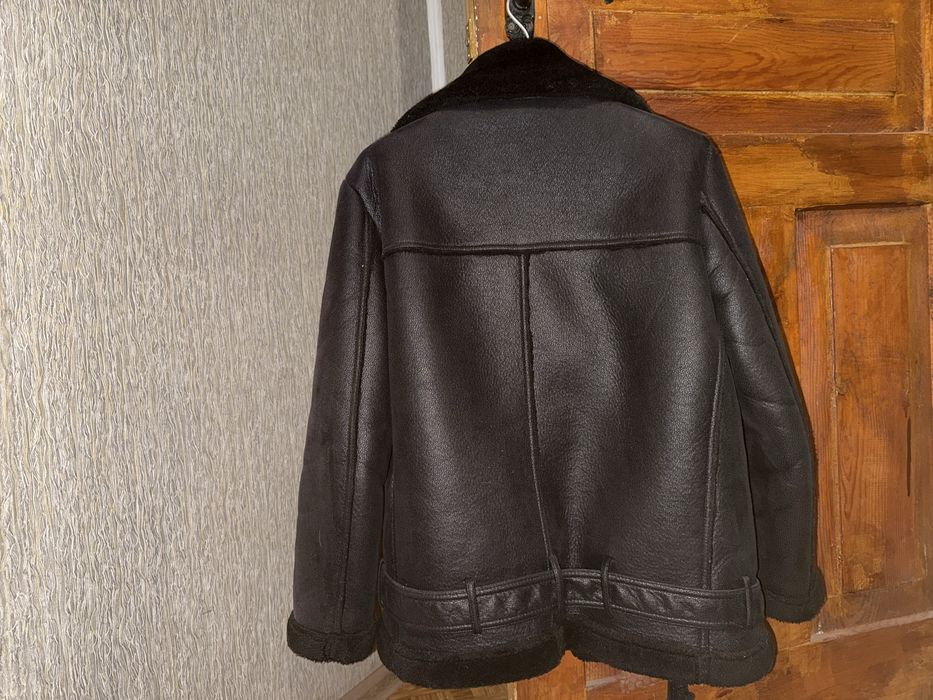 Дубленка зимова ,чорна, р. М