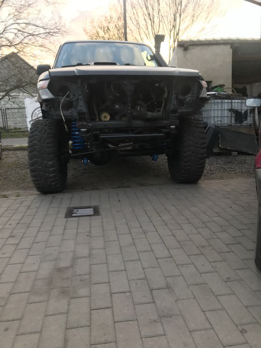 Nissan Patrol Y61