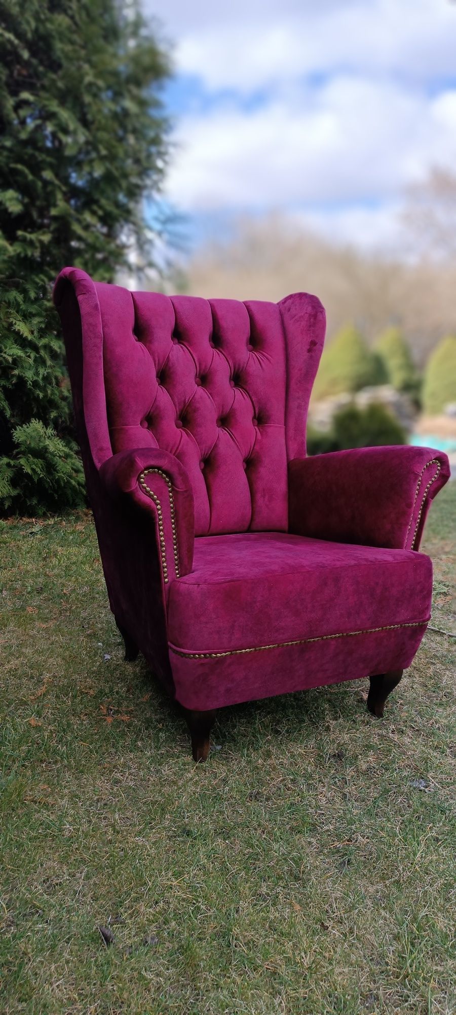 Fotel Uszak, producent, Chesterfield, królewski, fotel ludwik