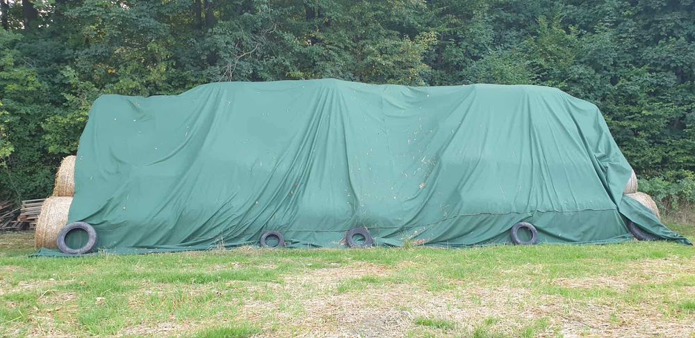 Siano  Słoma w balach baloty bale bele suche tegoroczne Okolice Grybów