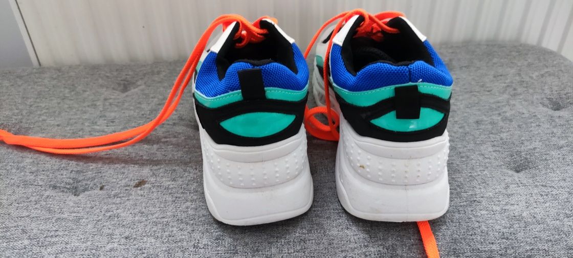 Buty sportowe rozm 39