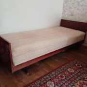 ліжко односпальне б/в розмір 198 см х 80 см 600 грн.