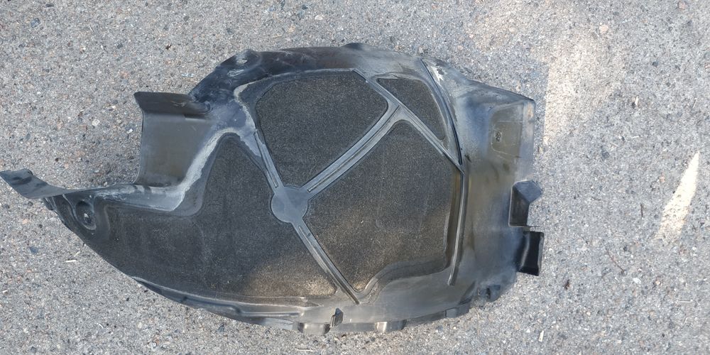 Підкрилок передній лівий Opel Insignia 13241160 (задня частина)